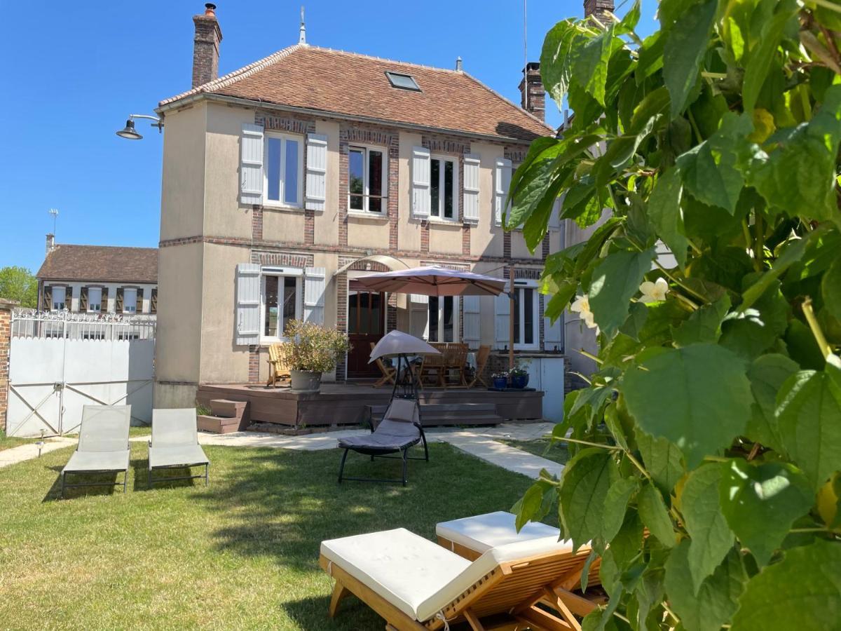 Villa Fontaine Avec Piscine Interieur Chauffee-Maison De Campagne Familiale -Ideal Vacances Ou Sejour Professionnel -3 Chambres-Bureau Separe -Lit Bebe - Parking Facile & Gratuit Exterior foto